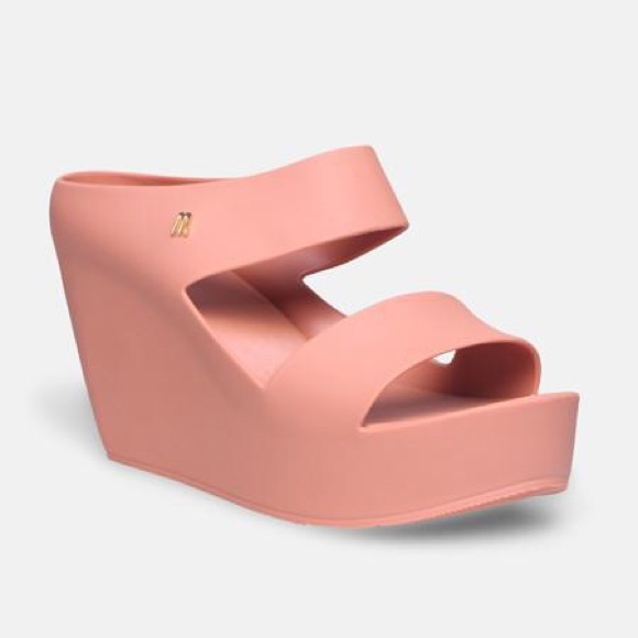 melissa creative wedge